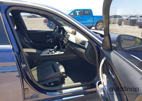 2017 BMW 330I z USA, uszkodzony, nr VIN WBA8B9G36HNU54606